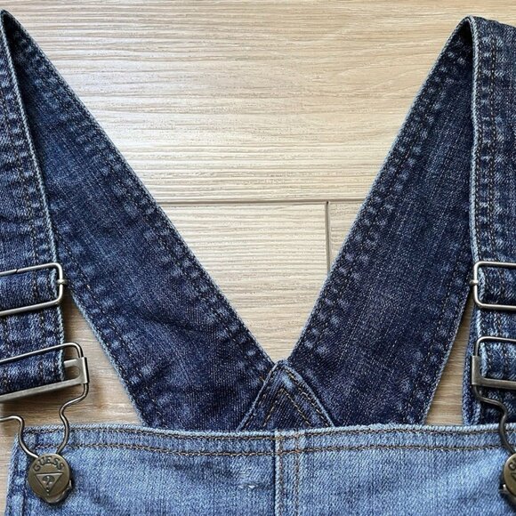 Guess Paulette Shortall Denim Distressed Overalls Women’s Size S - Picture 3 of 16